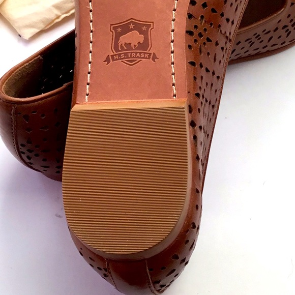 Trask New, Perforated Leather Loafer Flats 9-1/2 M - Picture 6 of 8